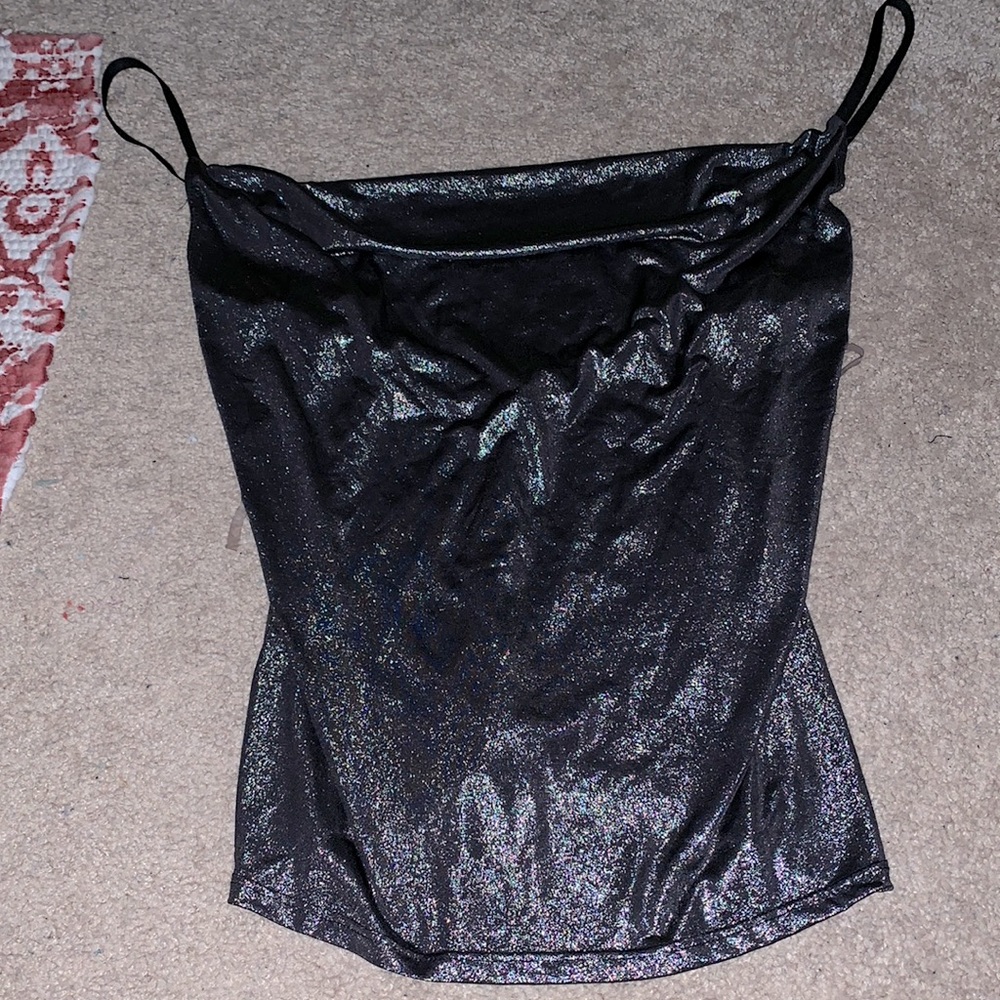 Metallic top